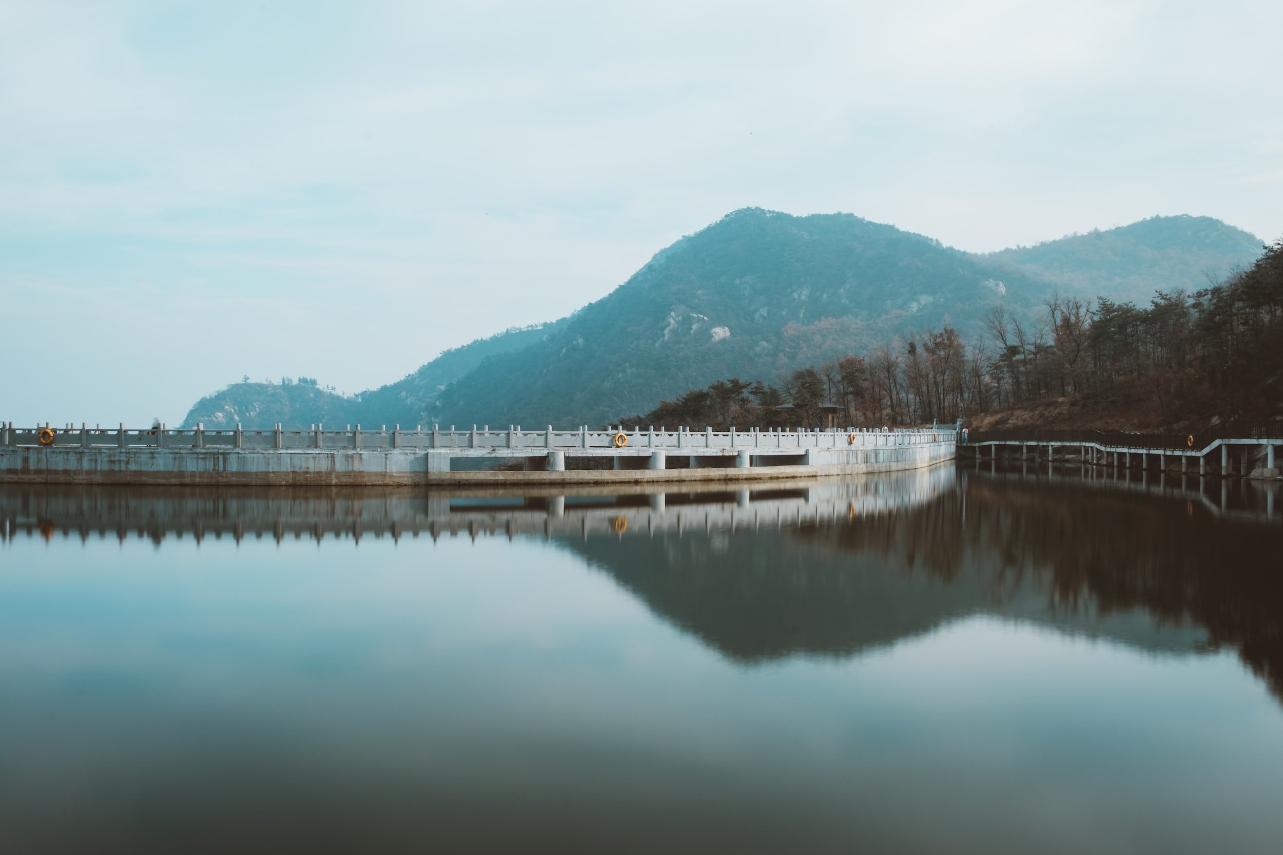 Deadly Drabble Tuesday: “The Reservoir” by Rebecca Cuthbert