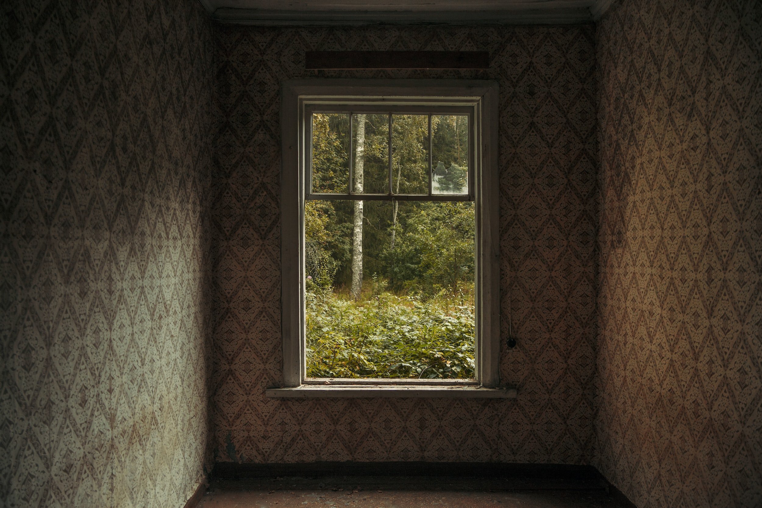 Deadly Drabble Tuesday: “Not Haunted, Yet” by Lyndsey Croal